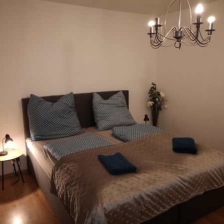 Appartement Am Uni Park Koeln Suelz Esterno foto